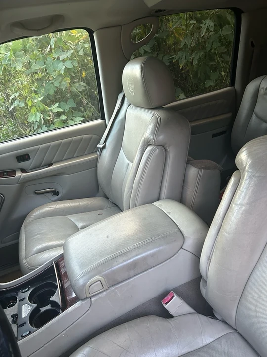 2005 Cadillac Escalade & EXT 2nd Gen - Image 12 of 19