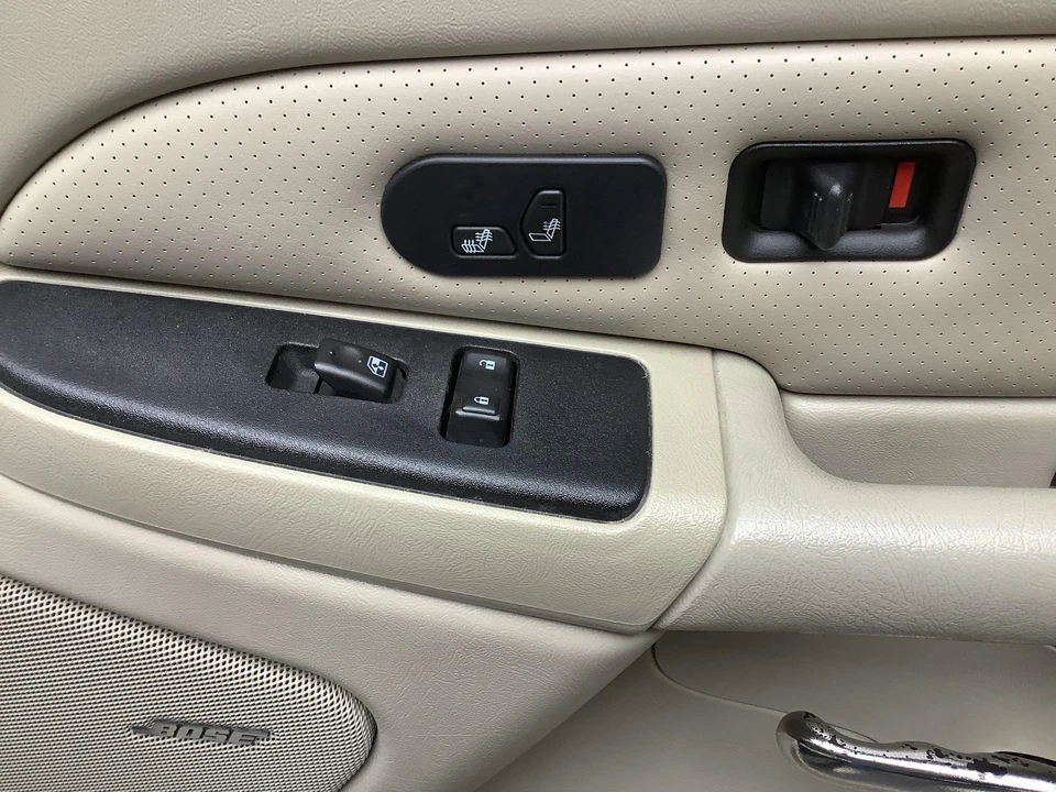 2005 Cadillac Escalade & EXT 2nd Gen - Image 25 of 31