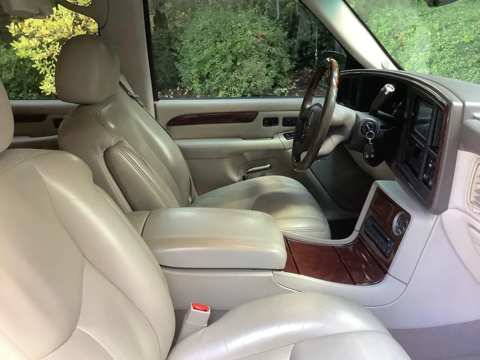 2005 Cadillac Escalade & EXT 2nd Gen - Image 20 of 31