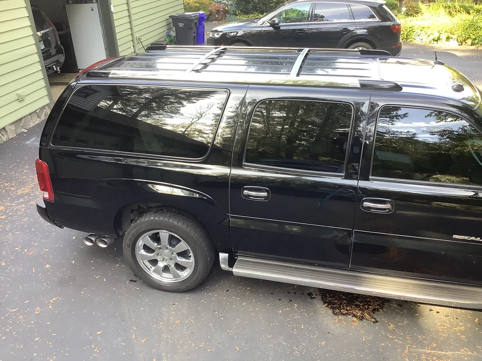 2005 Cadillac Escalade & EXT 2nd Gen - Image 12 of 31