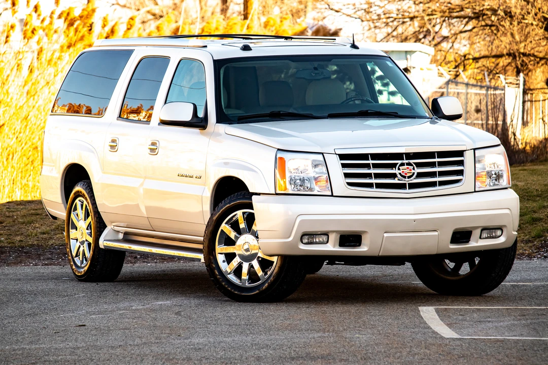 2005 Cadillac Escalade & EXT 2nd Gen - Image 12 of 31