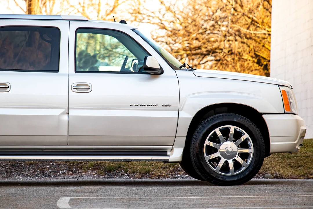 2005 Cadillac Escalade & EXT 2nd Gen - Image 26 of 31
