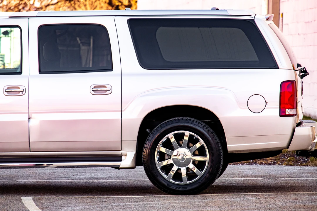 2005 Cadillac Escalade & EXT 2nd Gen - Image 24 of 31