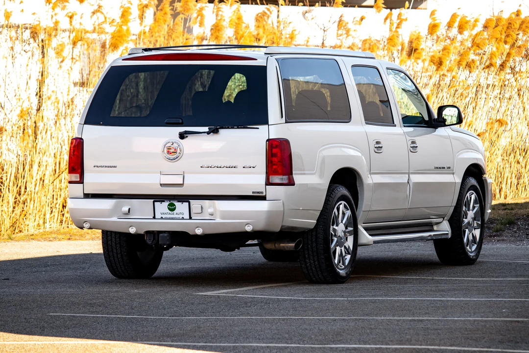 2005 Cadillac Escalade & EXT 2nd Gen - Image 17 of 31