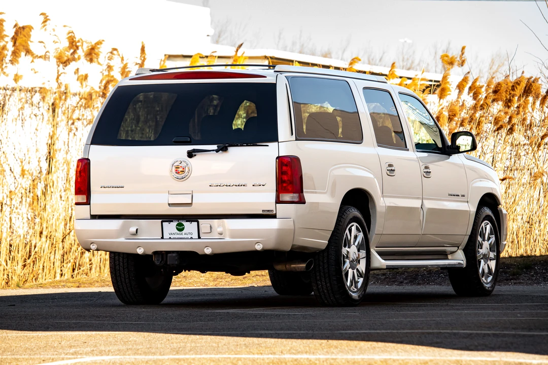 2005 Cadillac Escalade & EXT 2nd Gen - Image 18 of 31
