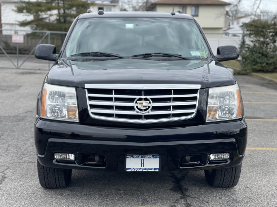 2005 Cadillac Escalade & EXT 2nd Gen - Image 9 of 31