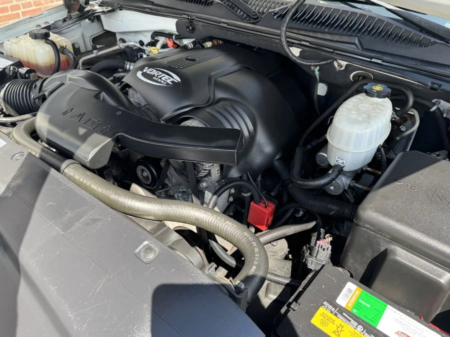 2005 Cadillac Escalade & EXT 2nd Gen - Image 12 of 13