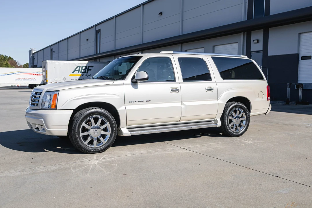 2005 Cadillac Escalade & EXT 2nd Gen - Image 5 of 31