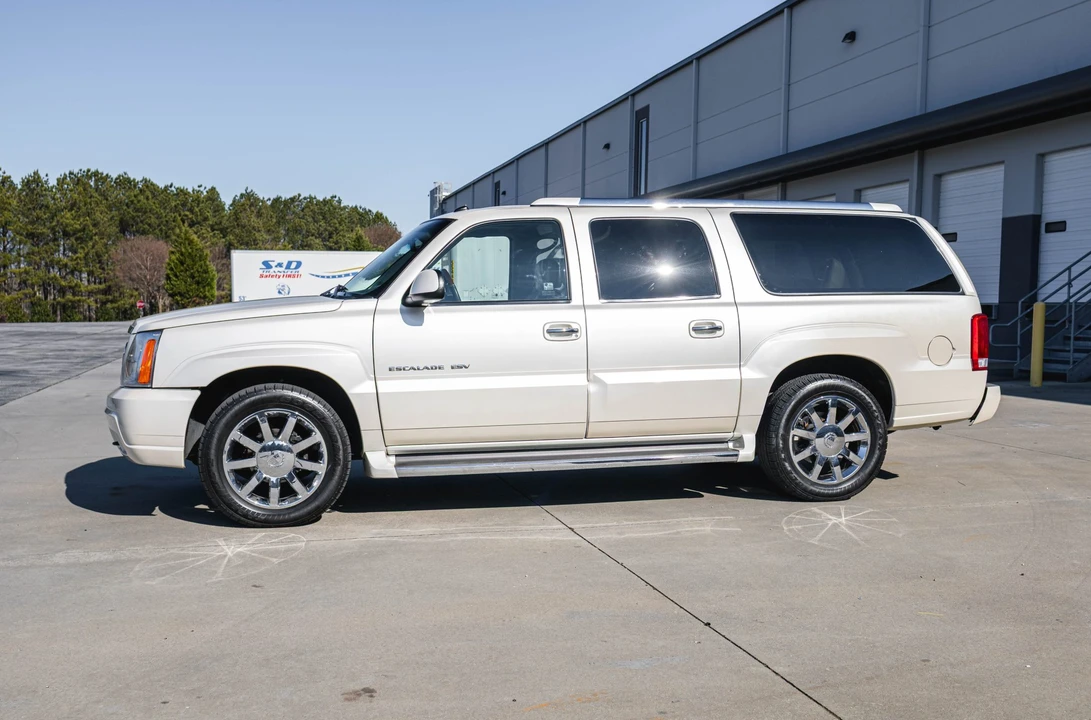 2005 Cadillac Escalade & EXT 2nd Gen - Image 6 of 31