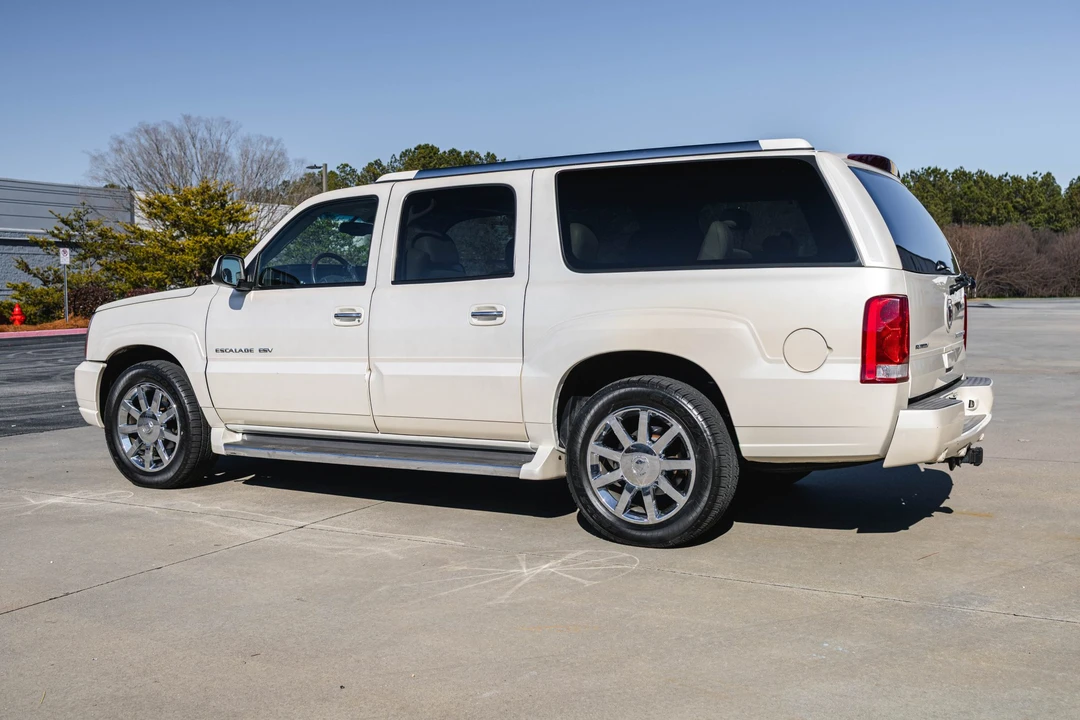 2005 Cadillac Escalade & EXT 2nd Gen - Image 8 of 31