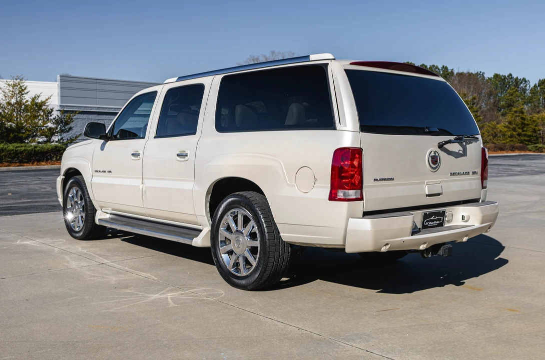 2005 Cadillac Escalade & EXT 2nd Gen - Image 9 of 31