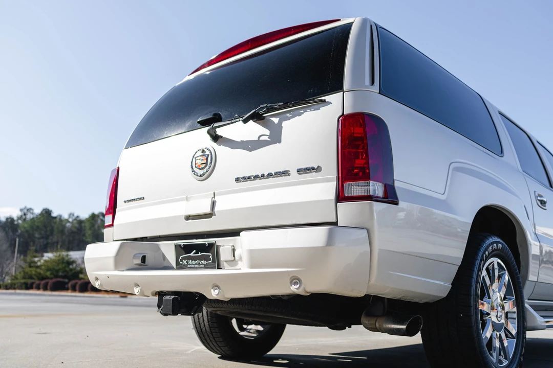 2005 Cadillac Escalade & EXT 2nd Gen - Image 27 of 31