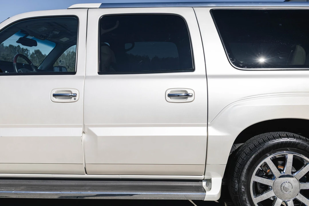 2005 Cadillac Escalade & EXT 2nd Gen - Image 23 of 31