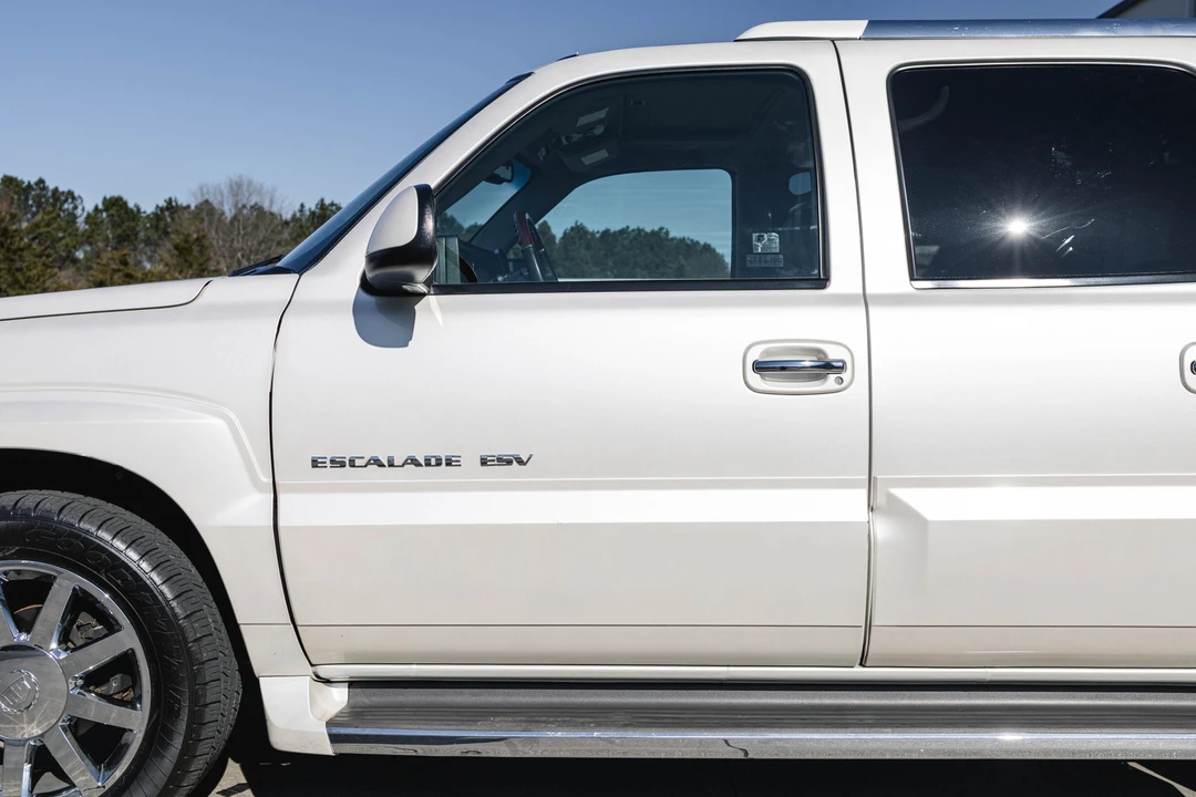 2005 Cadillac Escalade & EXT 2nd Gen - Image 22 of 31