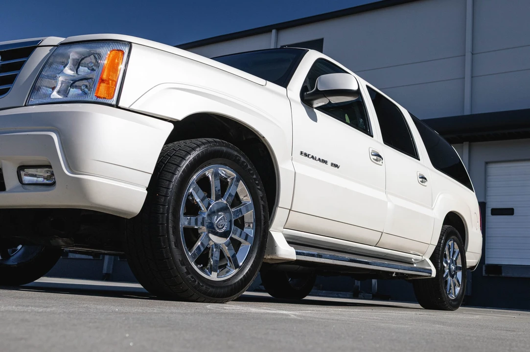 2005 Cadillac Escalade & EXT 2nd Gen - Image 18 of 31