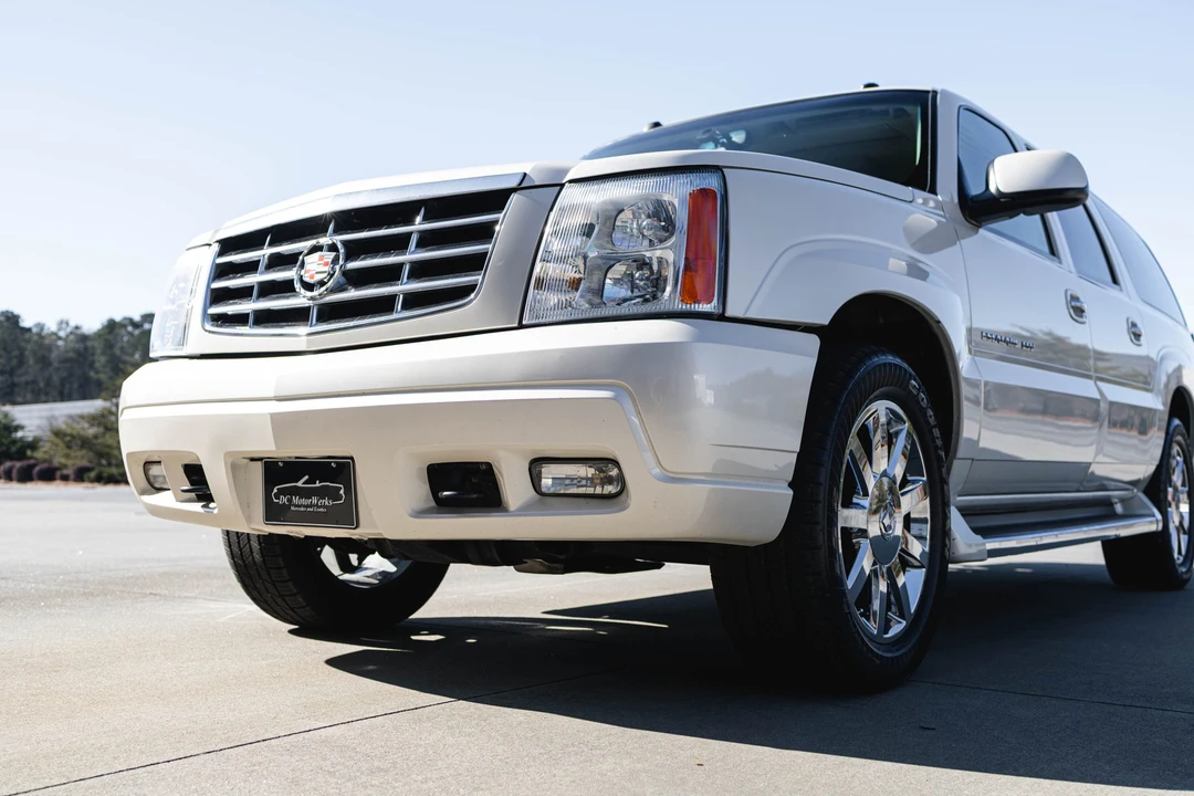 2005 Cadillac Escalade & EXT 2nd Gen - Image 17 of 31