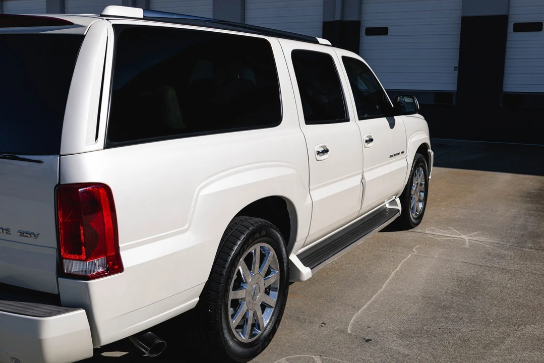 2005 Cadillac Escalade & EXT 2nd Gen - Image 28 of 31