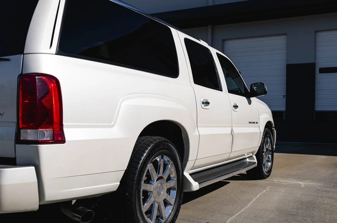 2005 Cadillac Escalade & EXT 2nd Gen - Image 29 of 31