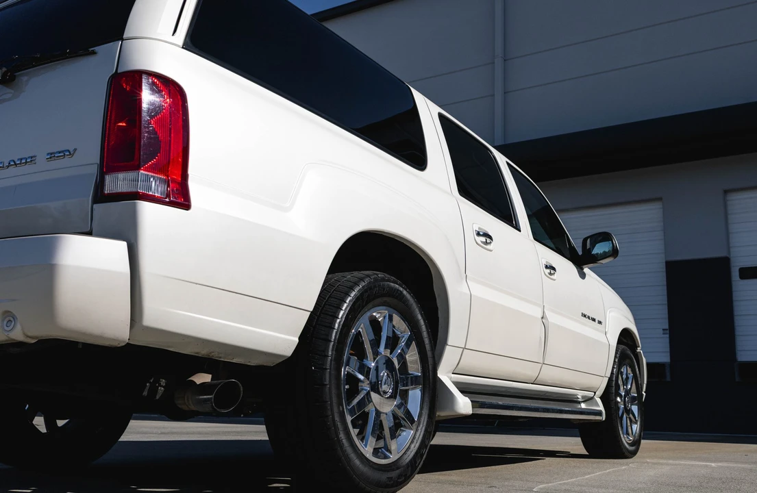 2005 Cadillac Escalade & EXT 2nd Gen - Image 30 of 31