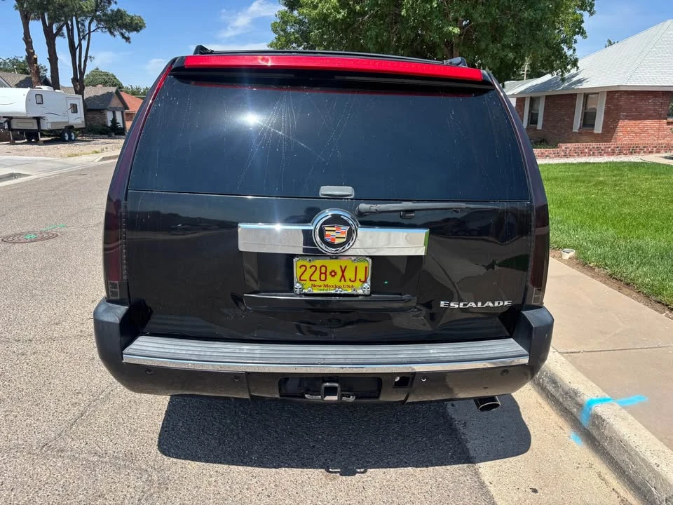 2005 Cadillac Escalade & EXT 2nd Gen - Image 3 of 9
