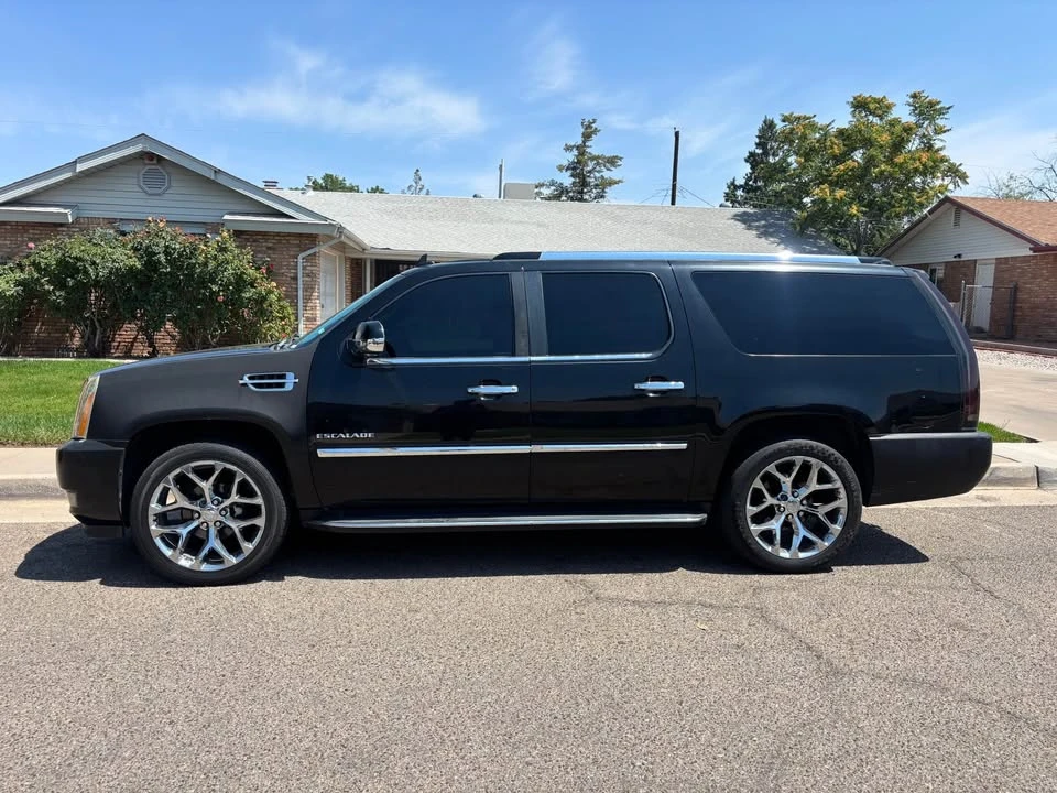 2005 Cadillac Escalade & EXT 2nd Gen - Image 5 of 9