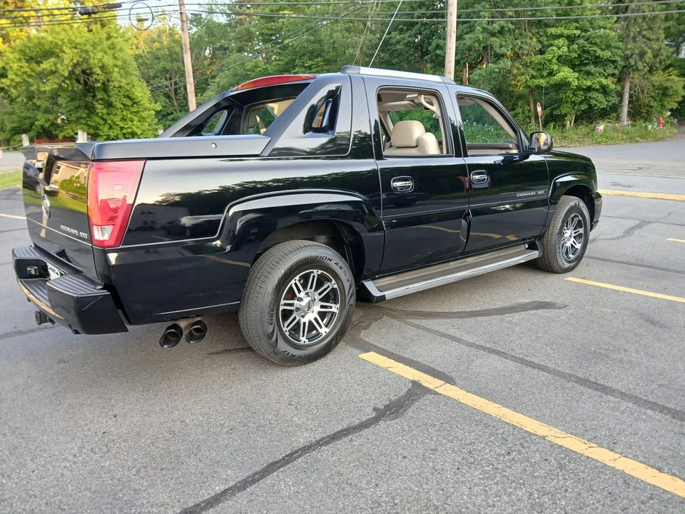 2005 Cadillac Escalade & EXT 2nd Gen - Image 9 of 31