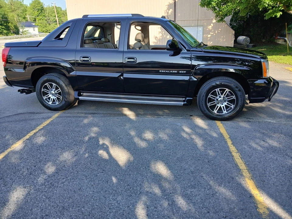 2005 Cadillac Escalade & EXT 2nd Gen - Image 26 of 31