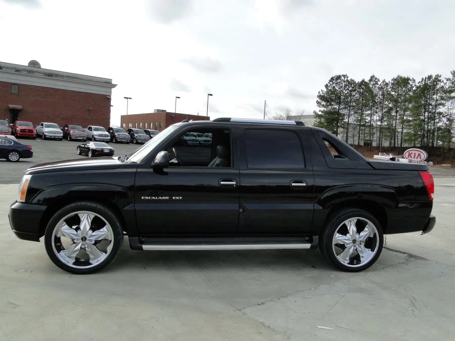 2005 Cadillac Escalade & EXT 2nd Gen - Image 2 of 5