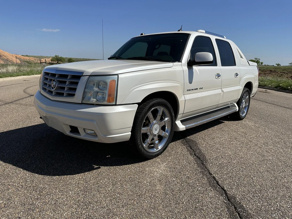 2005 Cadillac Escalade & EXT 2nd Gen - Image 4 of 31