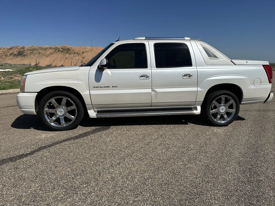 2005 Cadillac Escalade & EXT 2nd Gen - Image 6 of 31