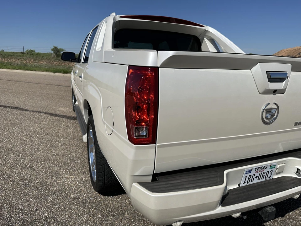 2005 Cadillac Escalade & EXT 2nd Gen - Image 8 of 31