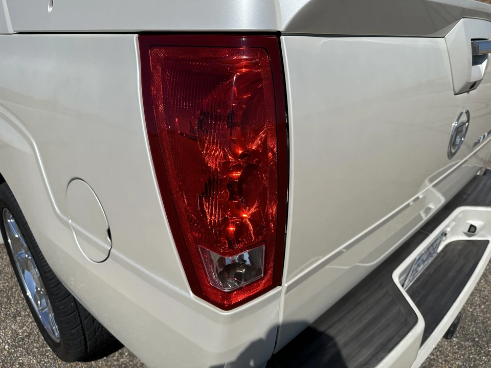 2005 Cadillac Escalade & EXT 2nd Gen - Image 26 of 31