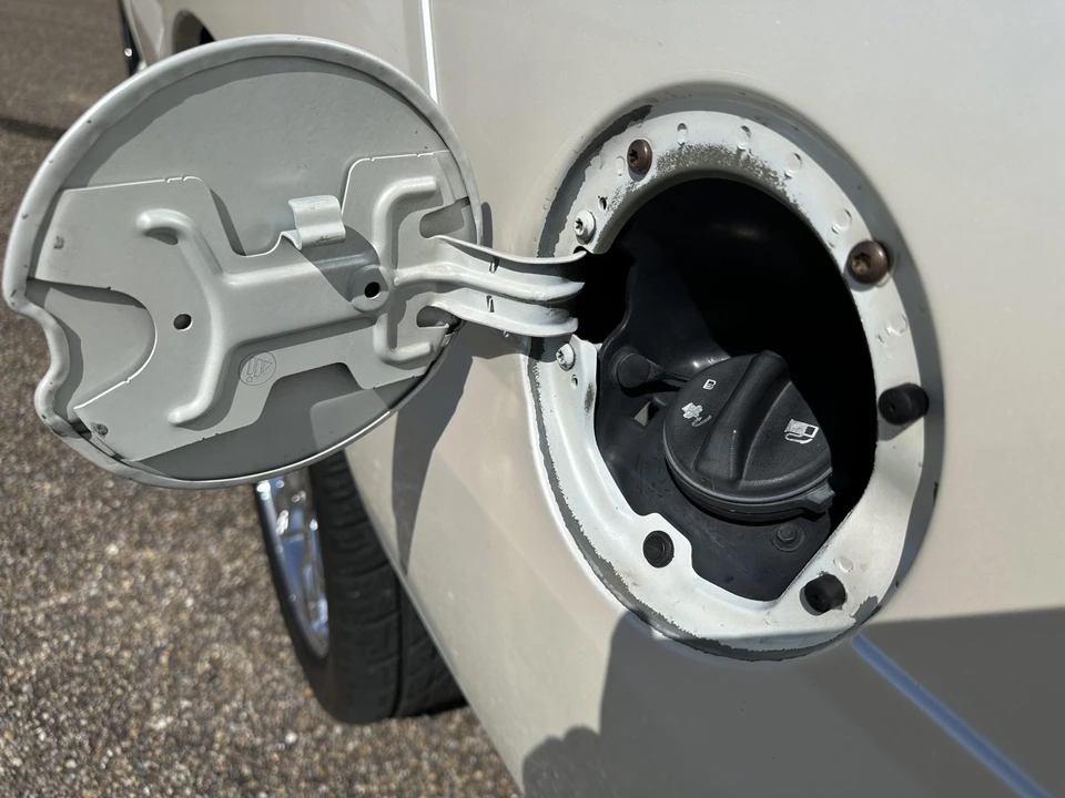 2005 Cadillac Escalade & EXT 2nd Gen - Image 19 of 31