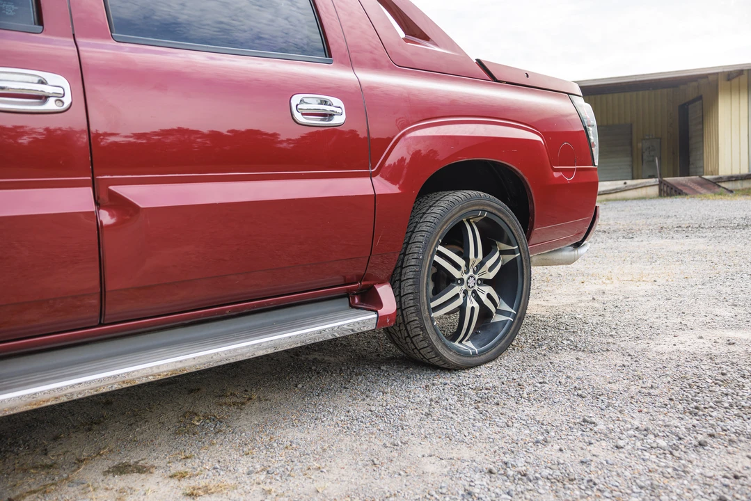 2005 Cadillac Escalade & EXT 2nd Gen - Image 27 of 31