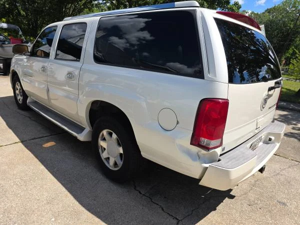 2005 Cadillac Escalade & EXT 2nd Gen - Image 4 of 13