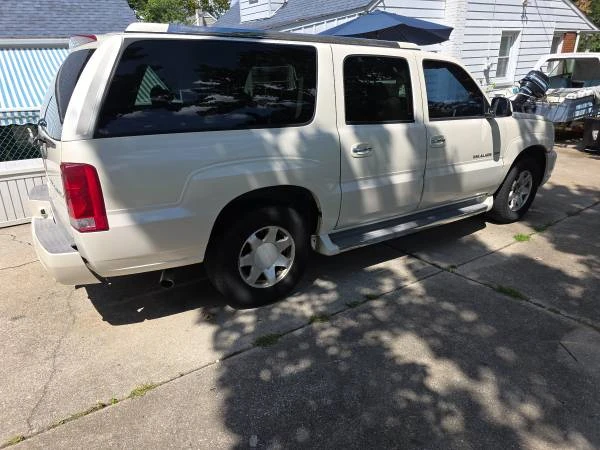 2005 Cadillac Escalade & EXT 2nd Gen - Image 3 of 13