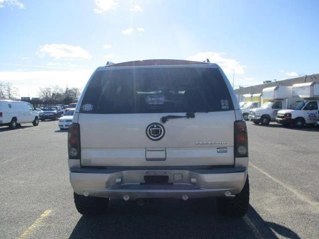 2005 Cadillac Escalade & EXT 2nd Gen - Image 7 of 21