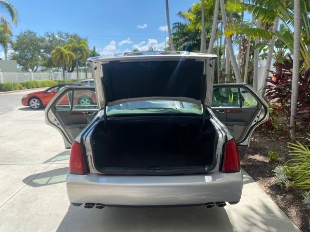 2005 Cadillac DeVille 8th Gen - Image 16 of 21