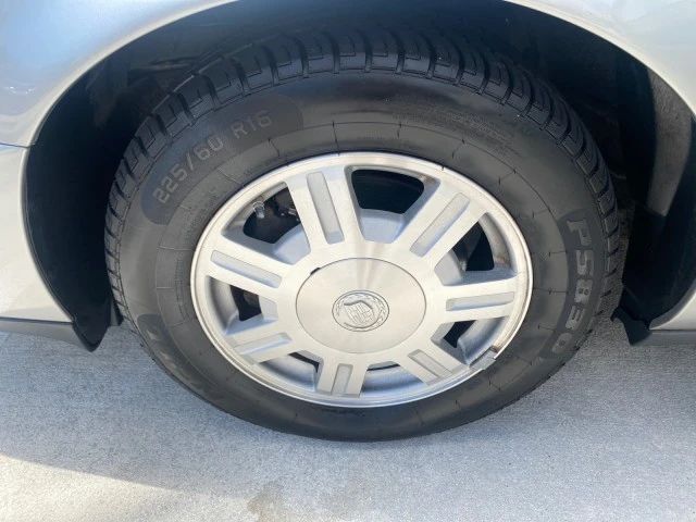 2005 Cadillac DeVille 8th Gen - Image 20 of 21