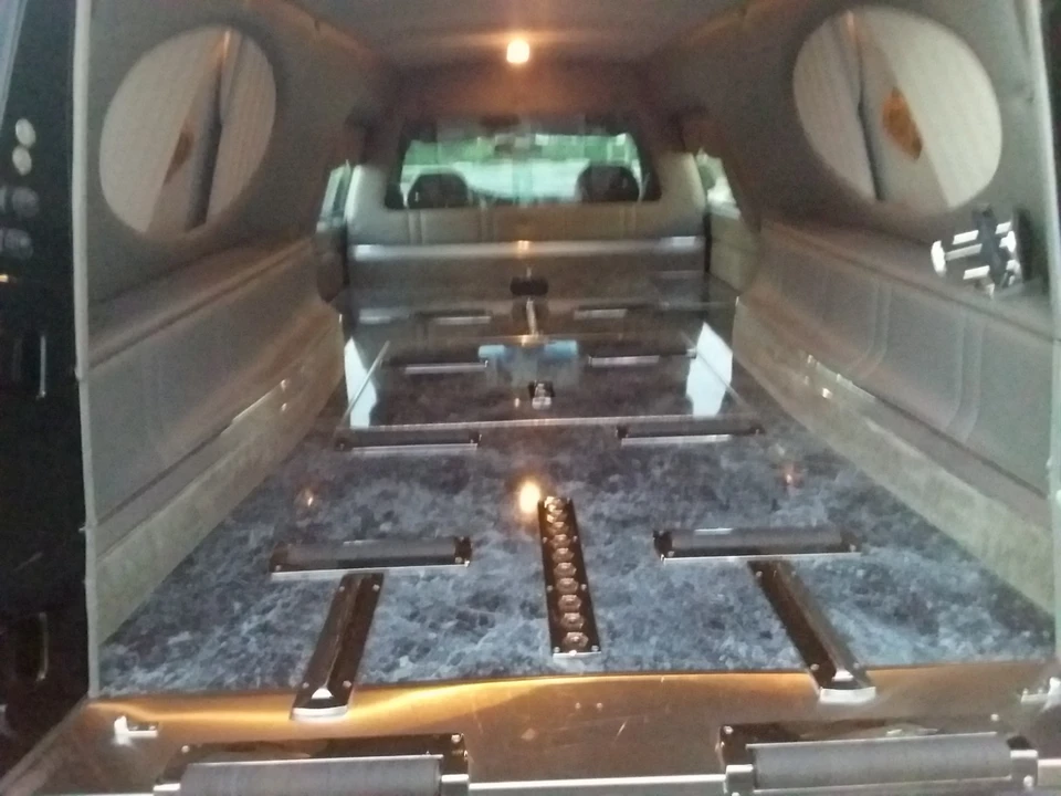 2005 Cadillac DeVille 8th Gen - Image 12 of 21