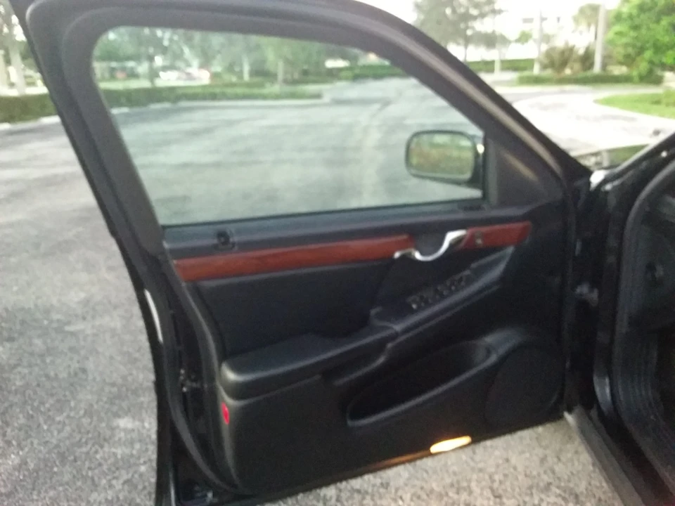 2005 Cadillac DeVille 8th Gen - Image 15 of 21