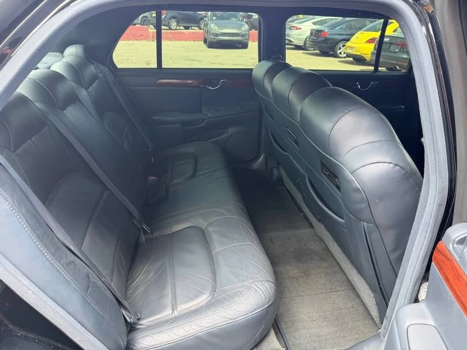 2005 Cadillac DeVille 8th Gen - Image 13 of 18