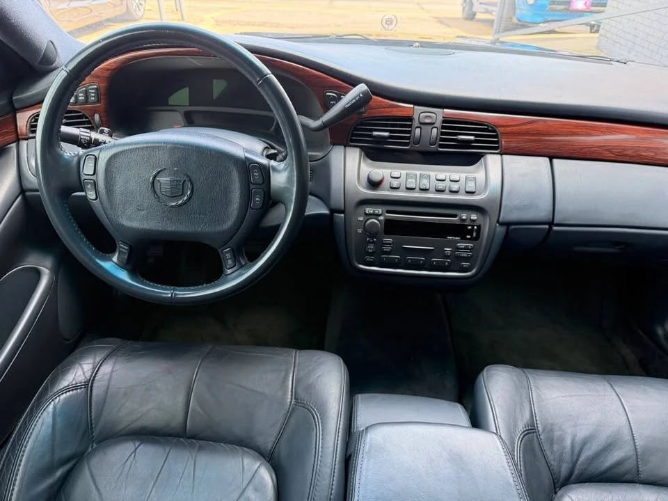 2005 Cadillac DeVille 8th Gen - Image 17 of 18