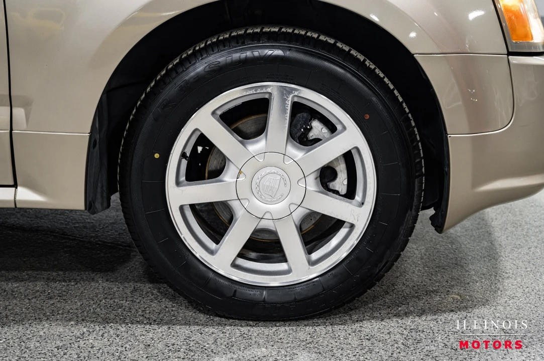 2005 Cadillac SRX - Image 12 of 21