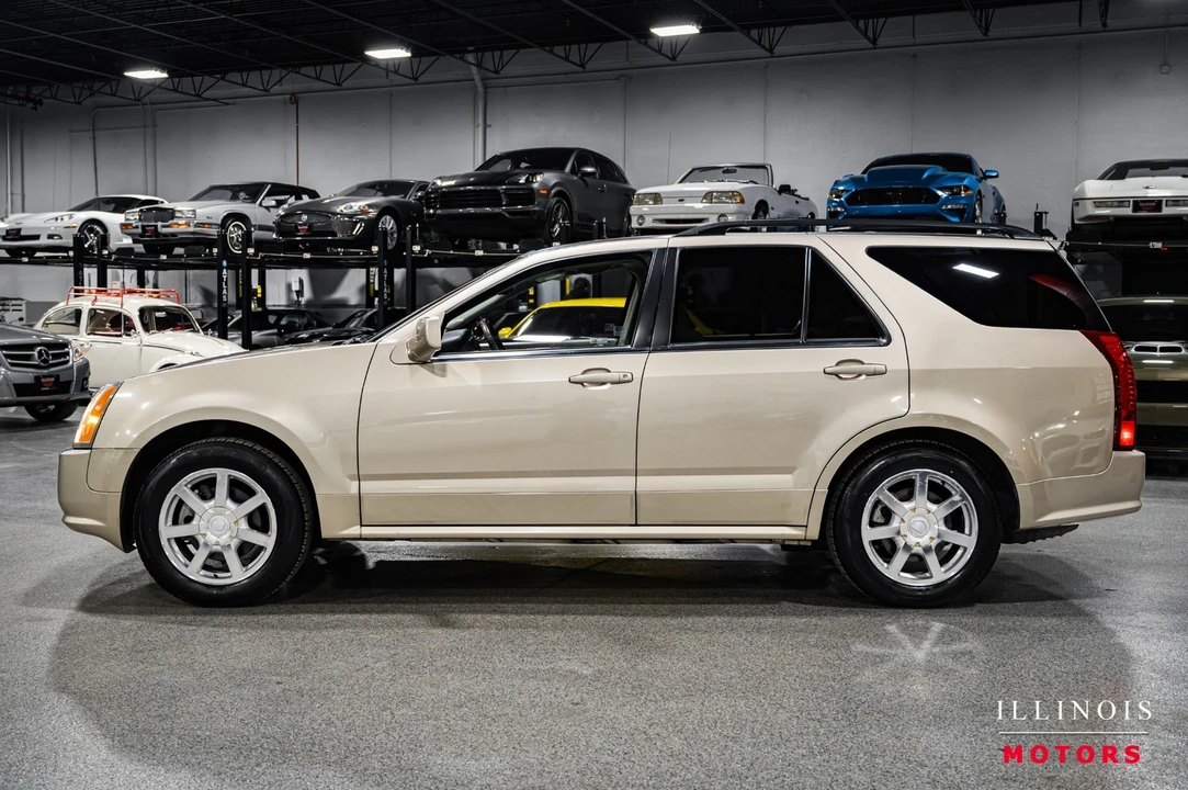 2005 Cadillac SRX - Image 2 of 21