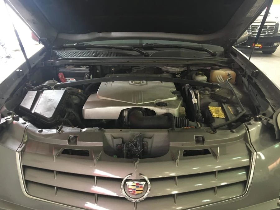 2005 Cadillac SRX - Image 4 of 4