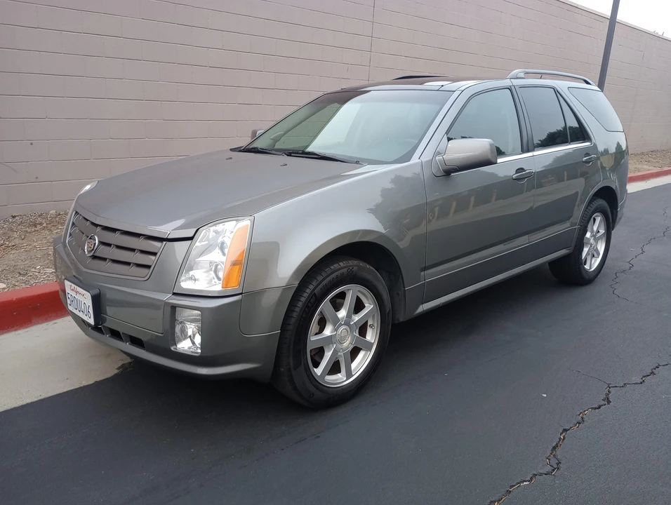 2005 Cadillac SRX - Image 4 of 31