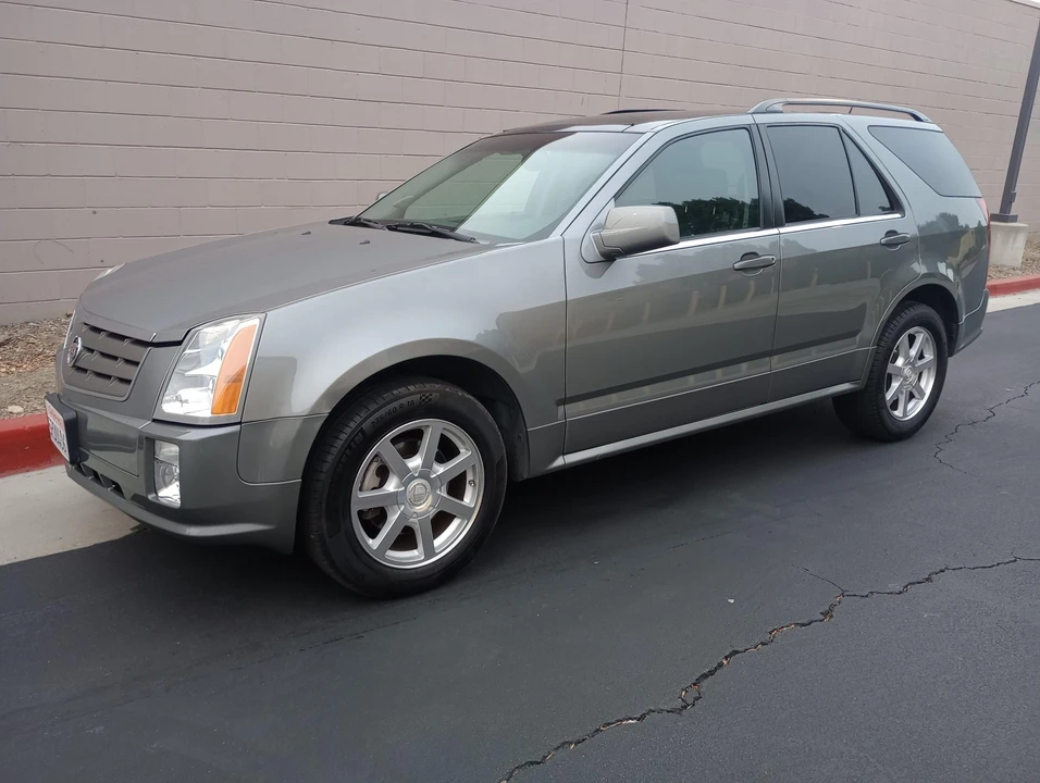 2005 Cadillac SRX - Image 6 of 31
