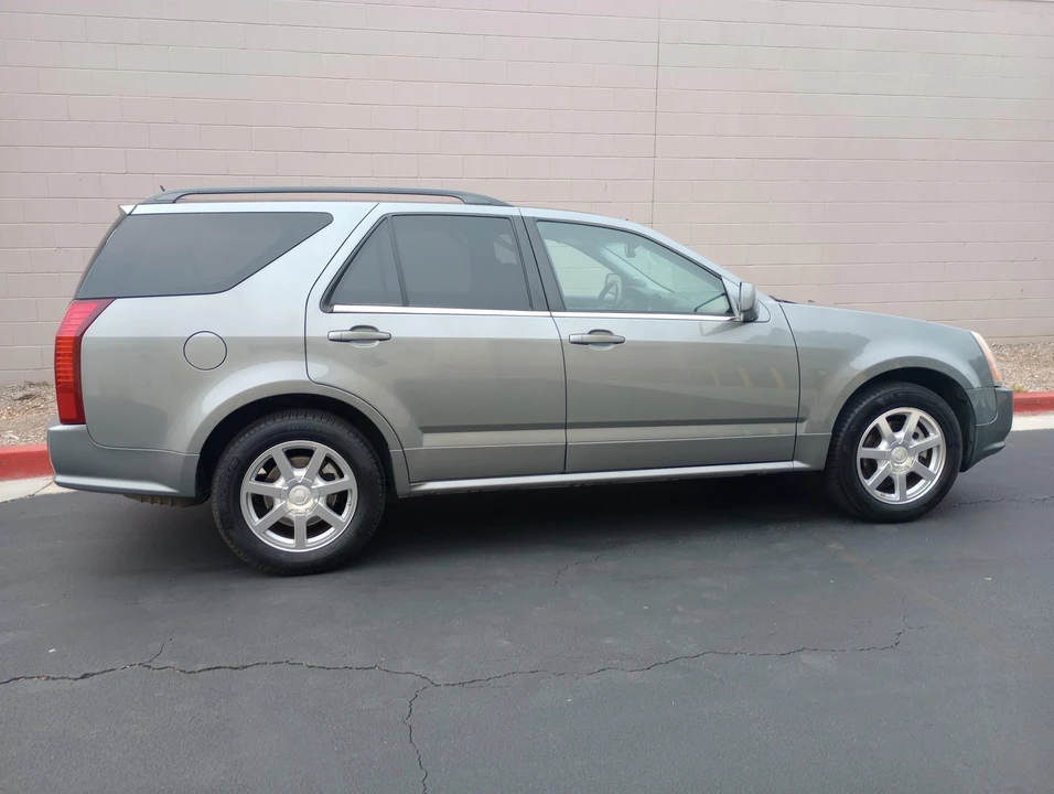 2005 Cadillac SRX - Image 29 of 31