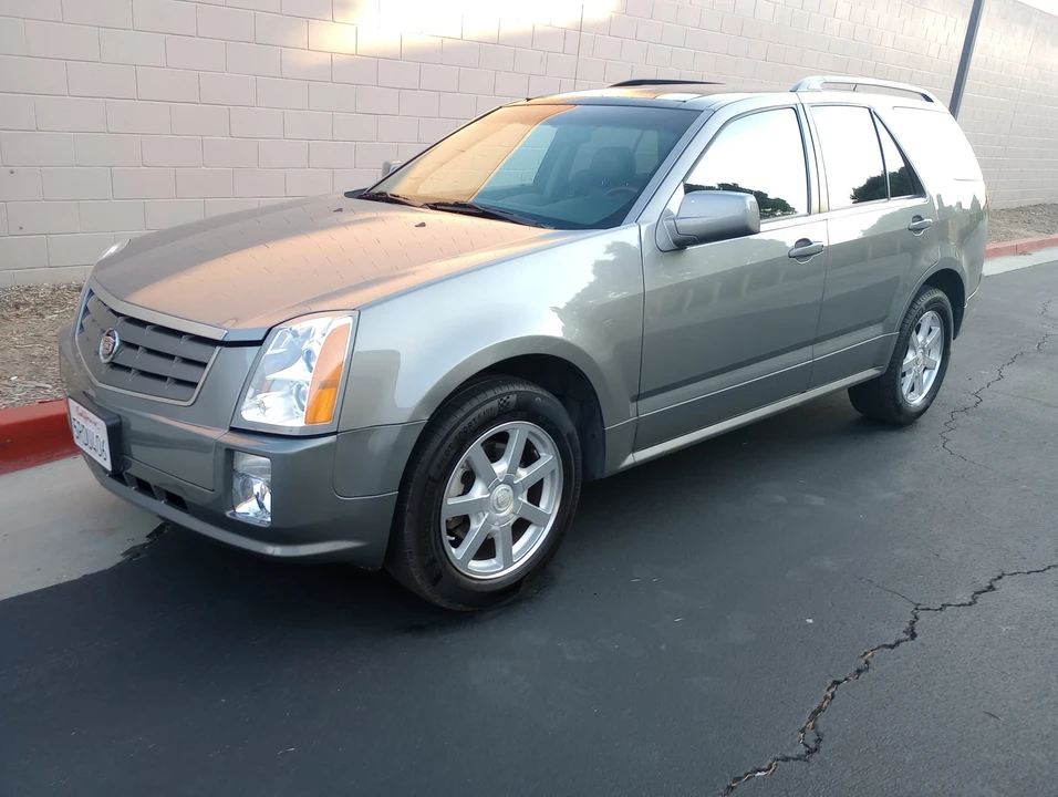 2005 Cadillac SRX - Image 5 of 31